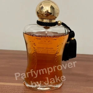 SAFANAD av Parfums de Marly  - Elegant damparfym från Parfums de Marly ca 70ml kvar. Perfekt för dig som gillar lyxiga och klassiska dofter. Box ej medföljer!