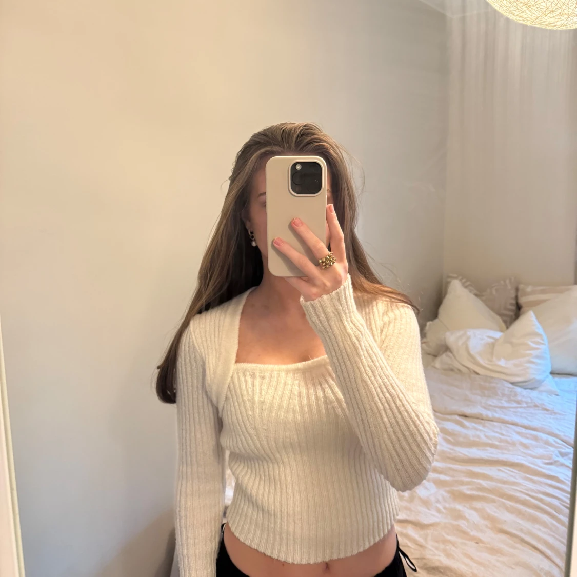 Vit ribbad croppad tröja