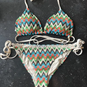Missoni liknande bikini - Jättefin bikini i S!!