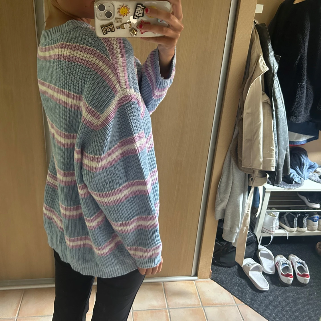 Randig oversized tröja från Stradivarius - 1