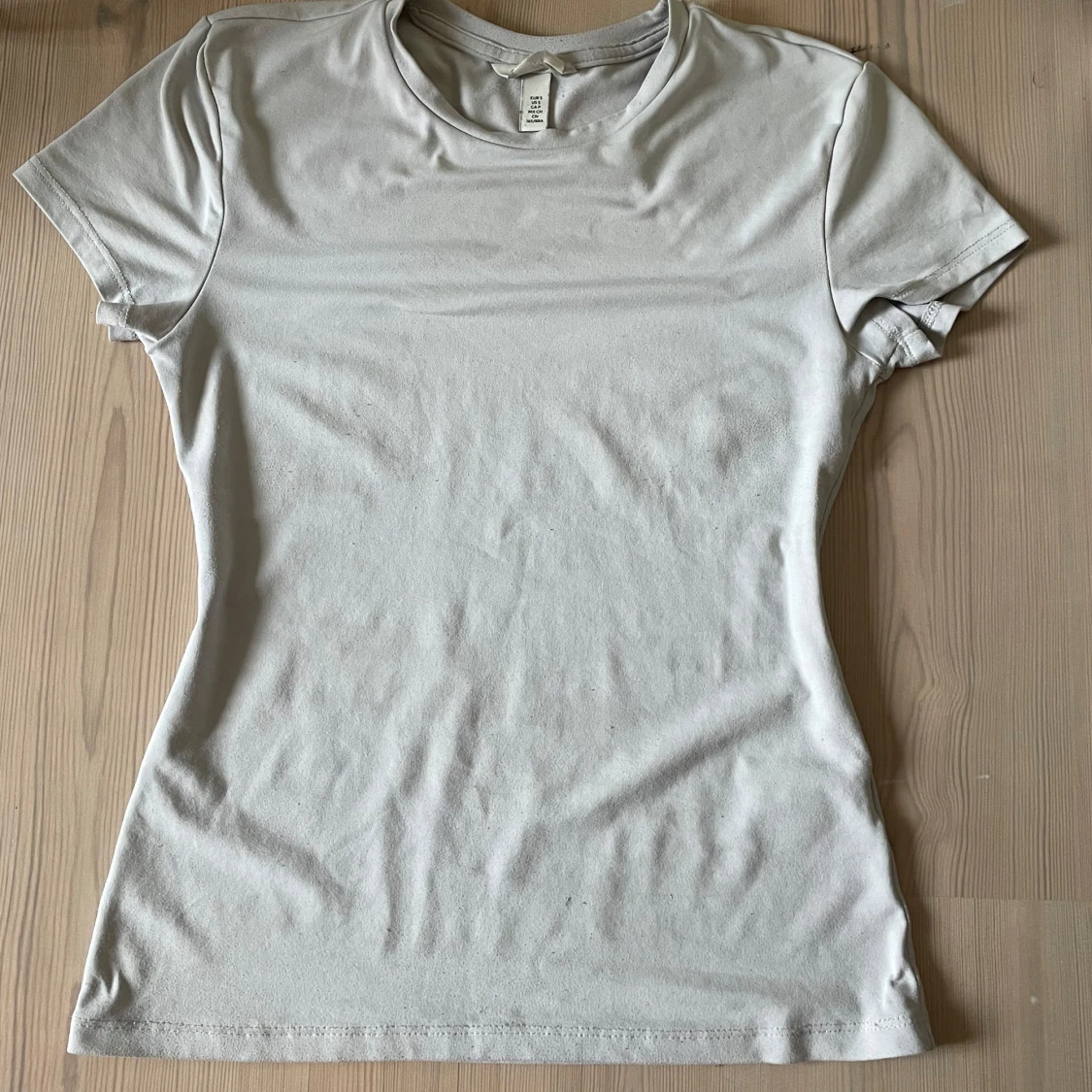Vit figursydd t-shirt från H&M - 1