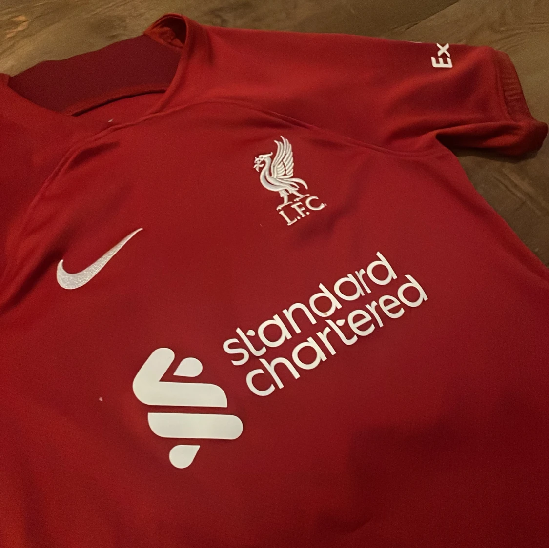 Liverpool matchställ med Luis Díaz nummer 23 på ryggen  - 2