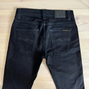 Nudie Jeans - Nudie Jeans (Grim Tim) | Size: W29 L32 | Skick: 9,5/10, oanvända | Hör av dig vid frågor och funderingar | Vänliga hälsningar!