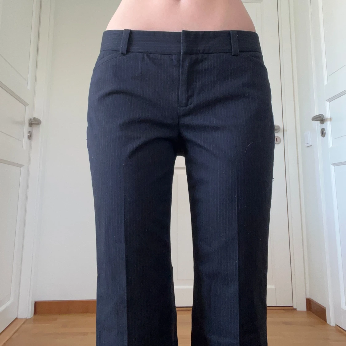 Lågmidjade kostymbyxor 