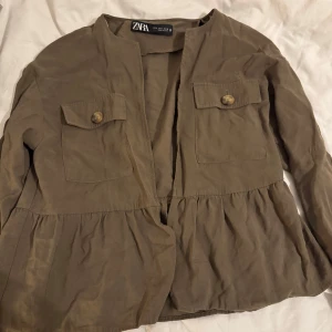 zara jacka - lite tunnare jacka ifrån zara!