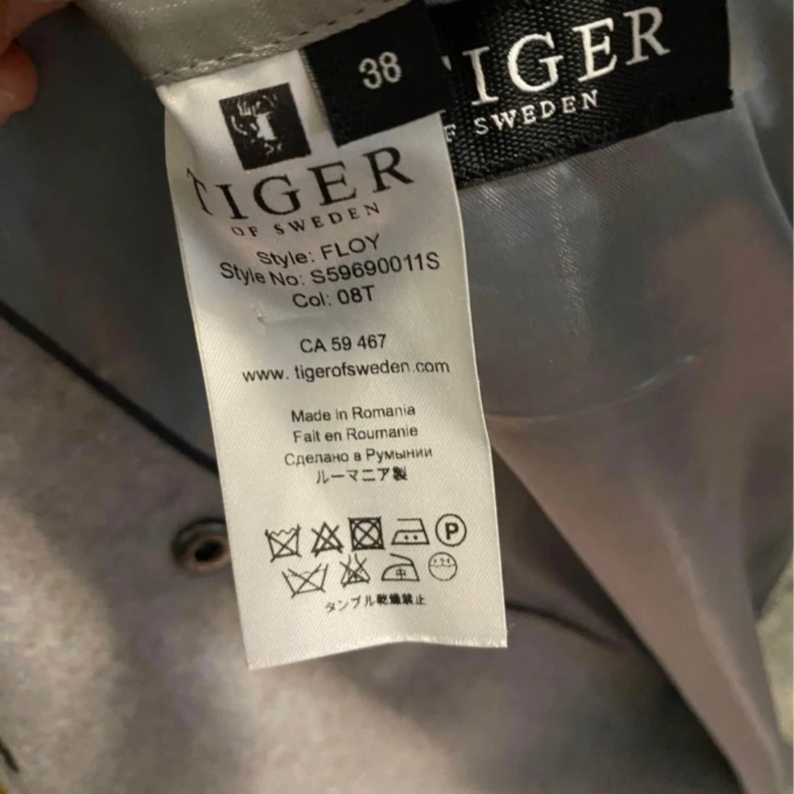 Ljusgrå kappa från Tiger of Sweden - 2