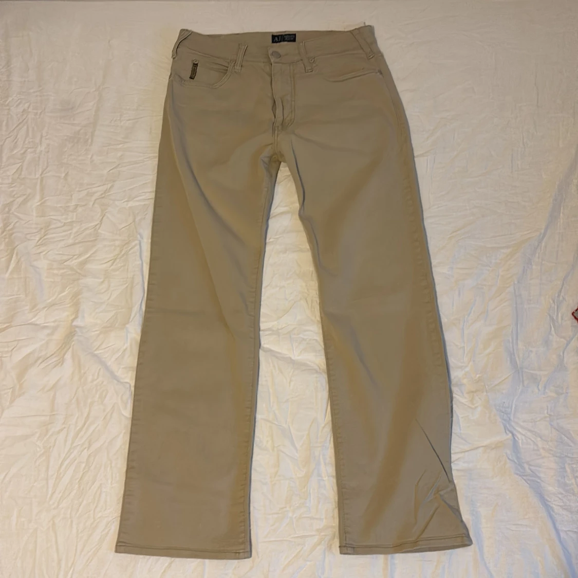 Beige byxor från Armani Jeans