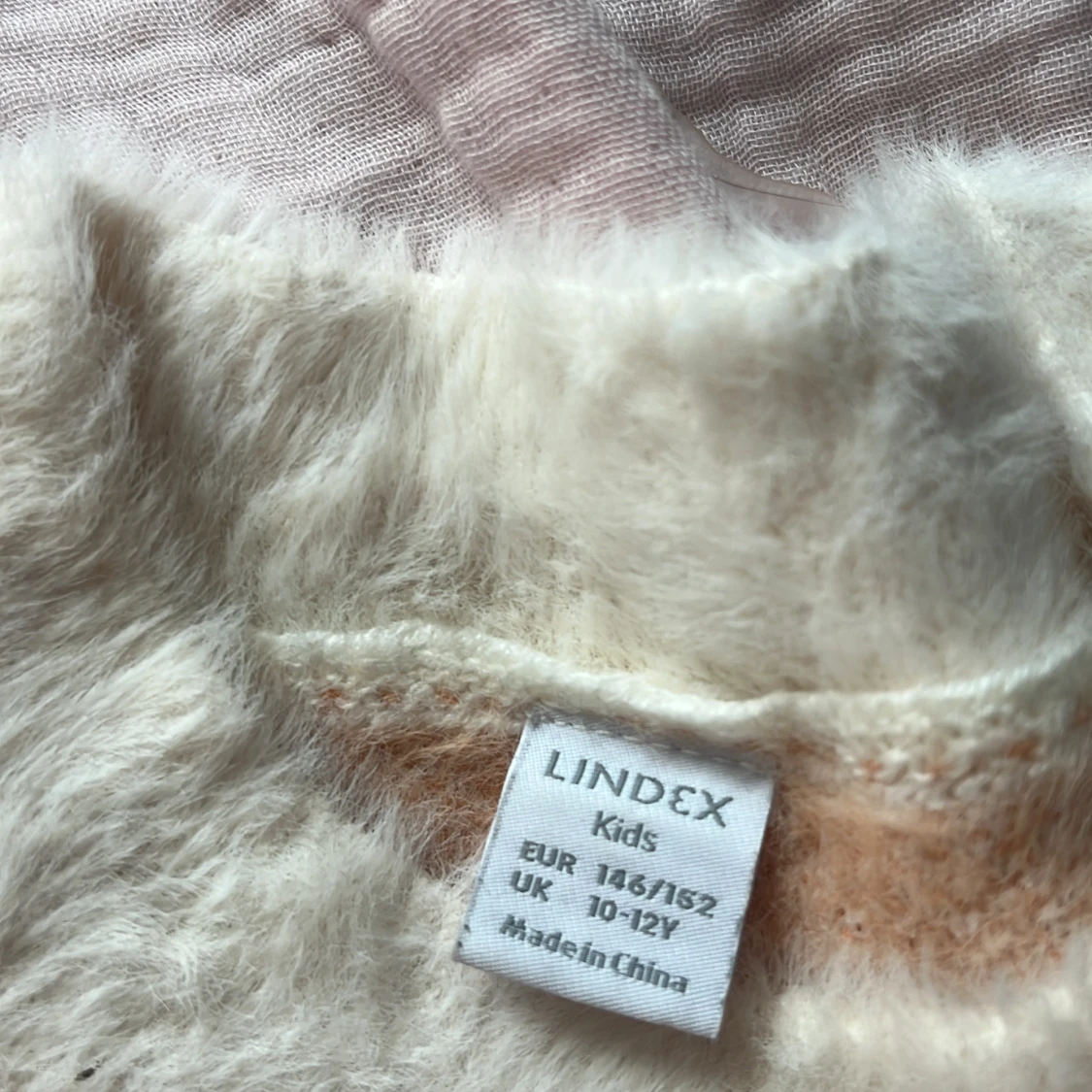 Beige och vit vågig stickad tröja Lindex - 2