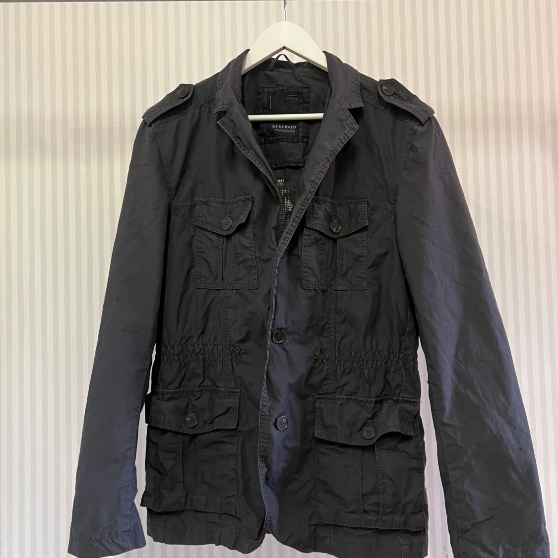 Svart parkajacka från Reserved - 3