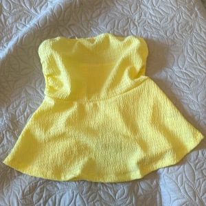 Söt tubtopp  - Säljer denna söta tubtoppen då den inte kommer till användning perfekt till sommaren ❤️