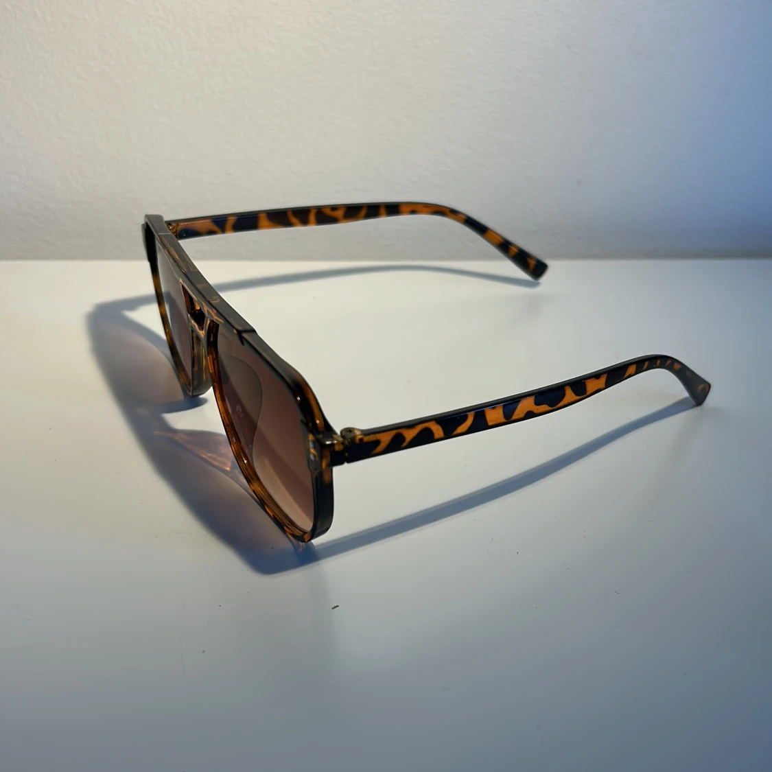 Leopardmönstrade solglasögon brun - 1