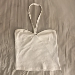 Vit topp från Gina  - Jätte fin topp från Gina💗