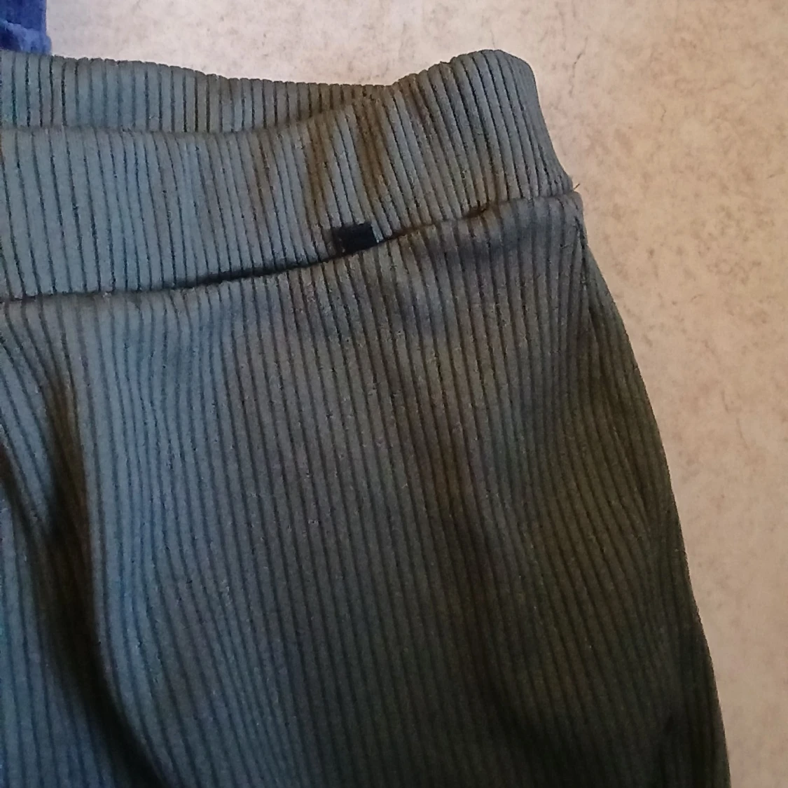 Två par ribbade manchesterbyxor - 3