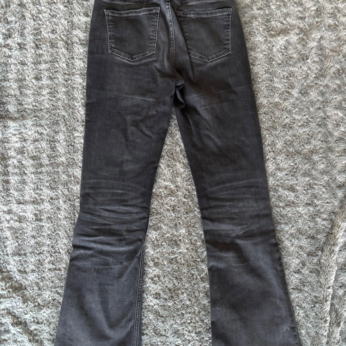 Svarta bootcut jeans Gina Tricot - 1