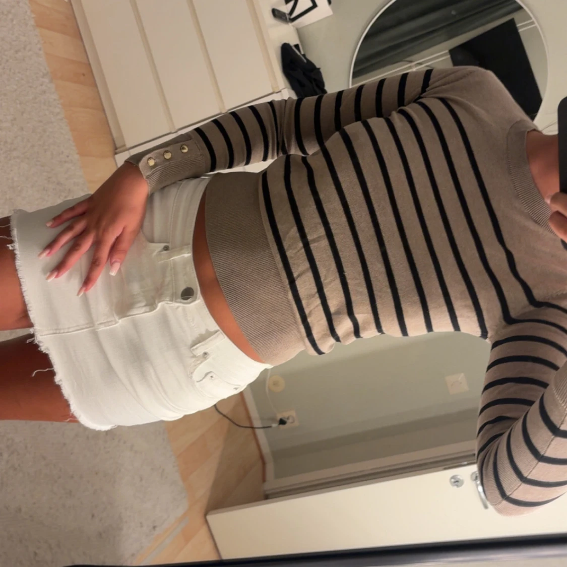 Beige randig tröja Holly & Whyte