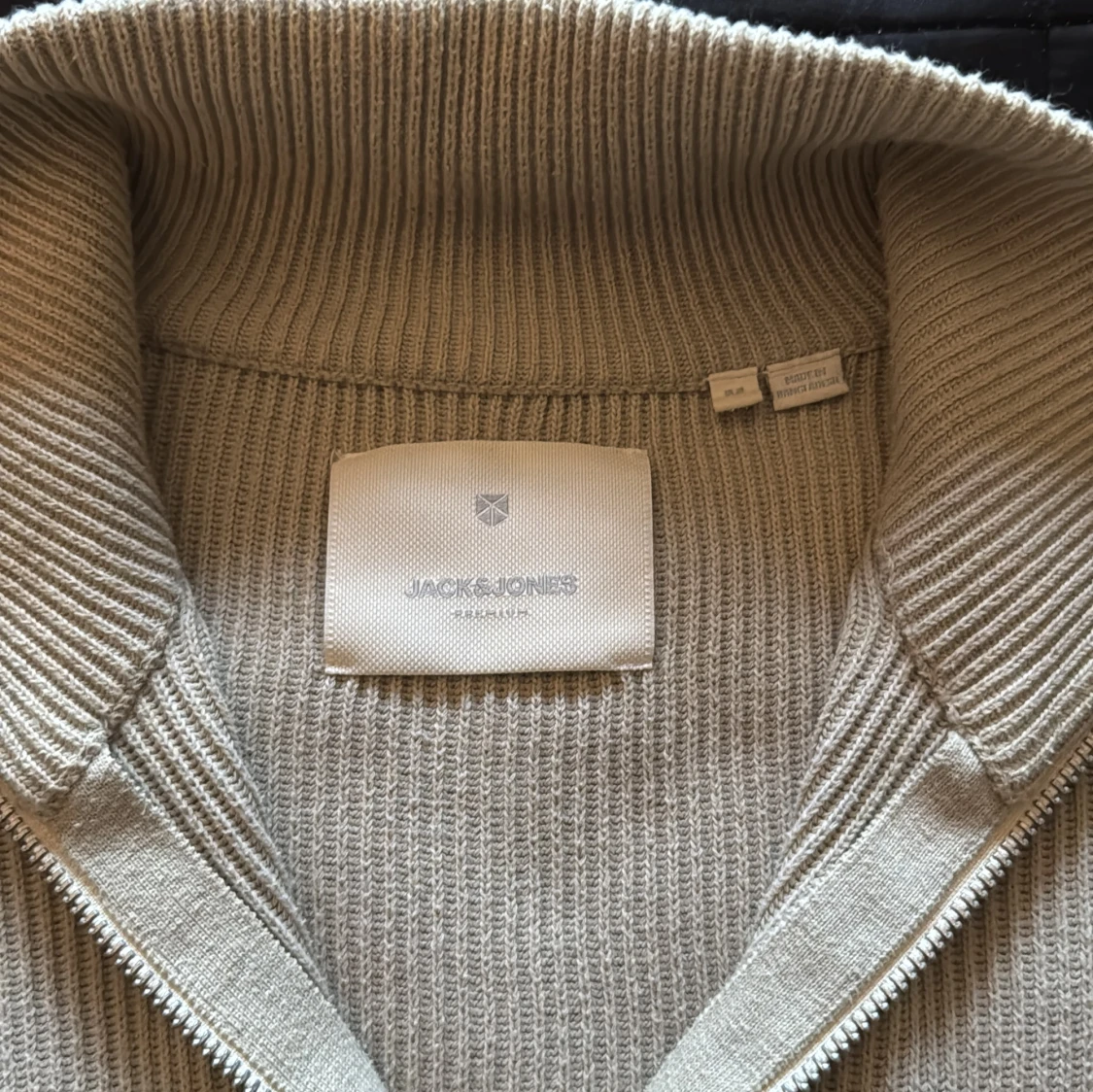 Beige stickad half zip från Jack & Jones - 2
