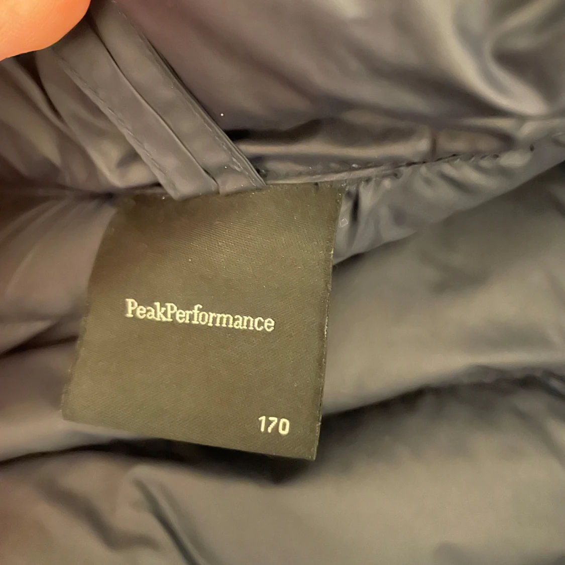 Mörkblå Vinterjacka peak performance - 1