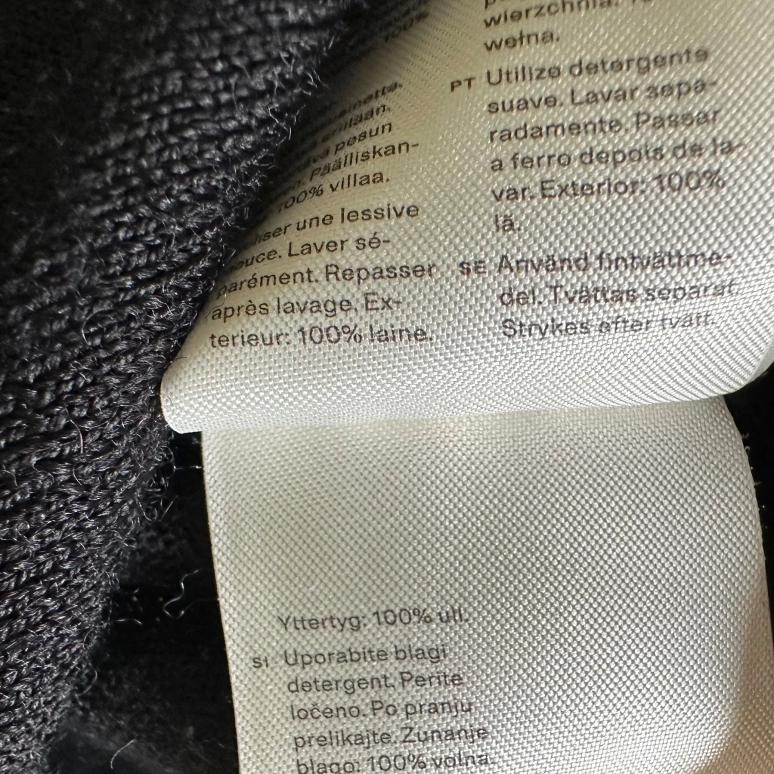 Svart stickad tröja från Arket - 4