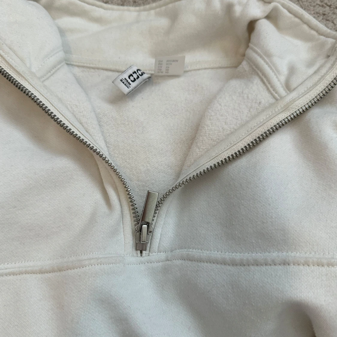 Vit halvzip sweatshirt från H&M - 2