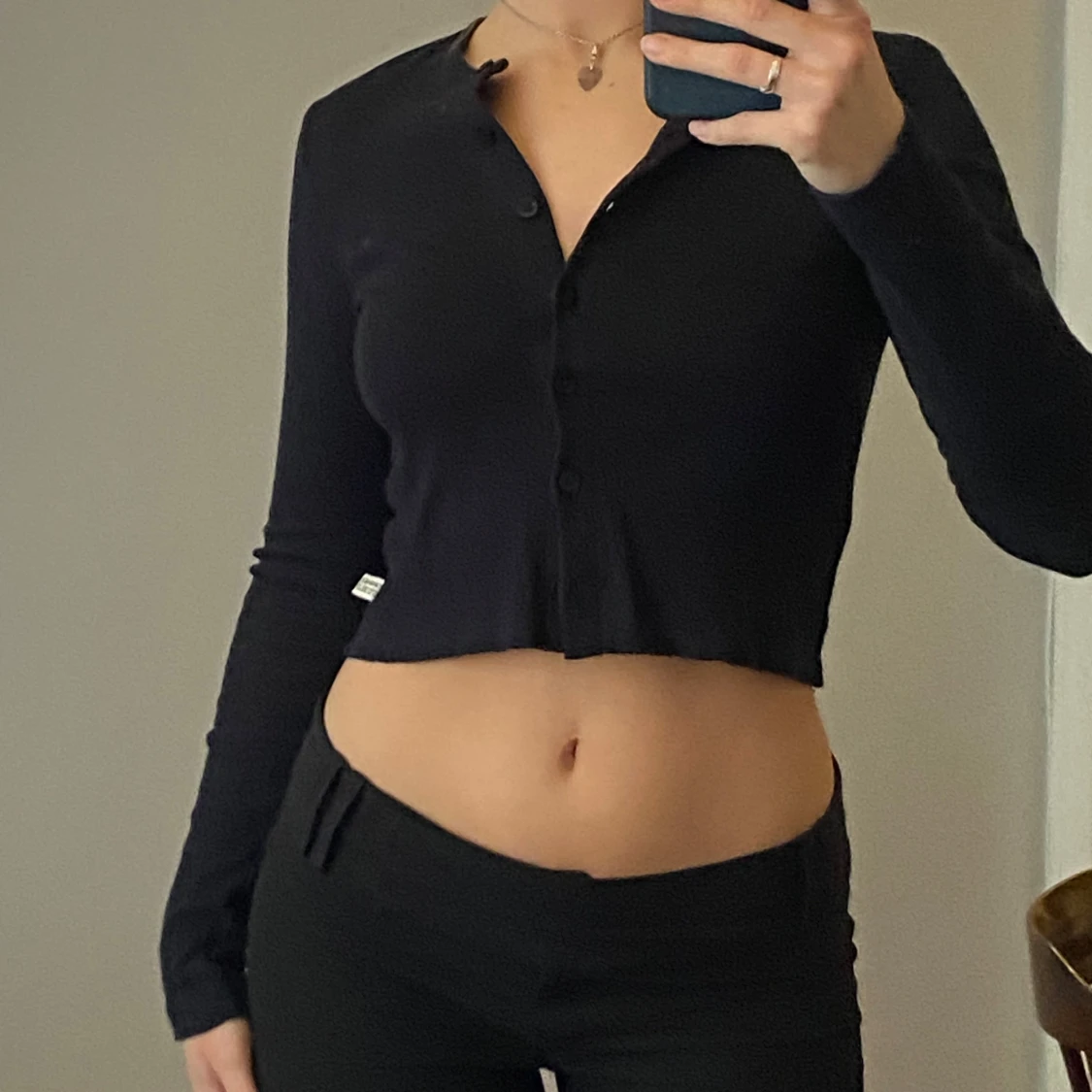 Svart croppad kofta