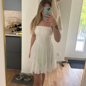 Klänning - Klänning från Na-kd. Storlek Xs