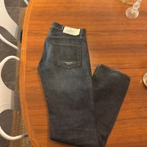 Stone island jeans - Ett par snygga jeans från stone island med lite rakare passform. 