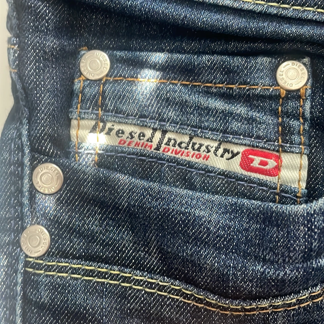 Blå bootcut jeans från Diesel - 2