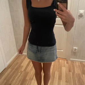 3st linnen  - Ett svart ett blått och ett grön/grått. Paketpris 