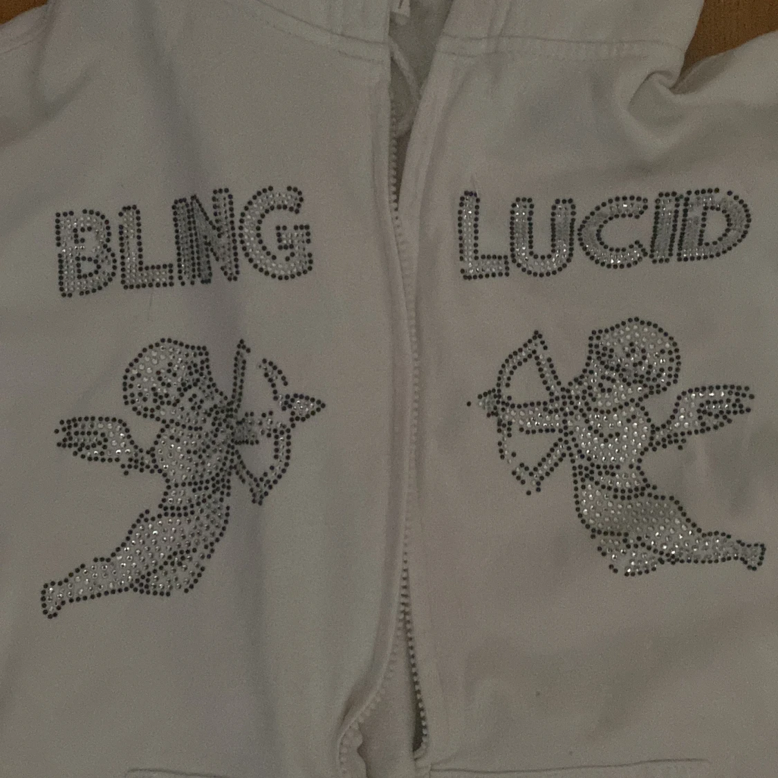 Vit hoodie BLNG LUCID  - 1