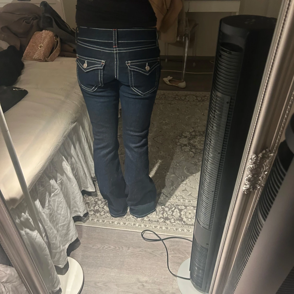 Mörkblå bootcut jeans  - 1