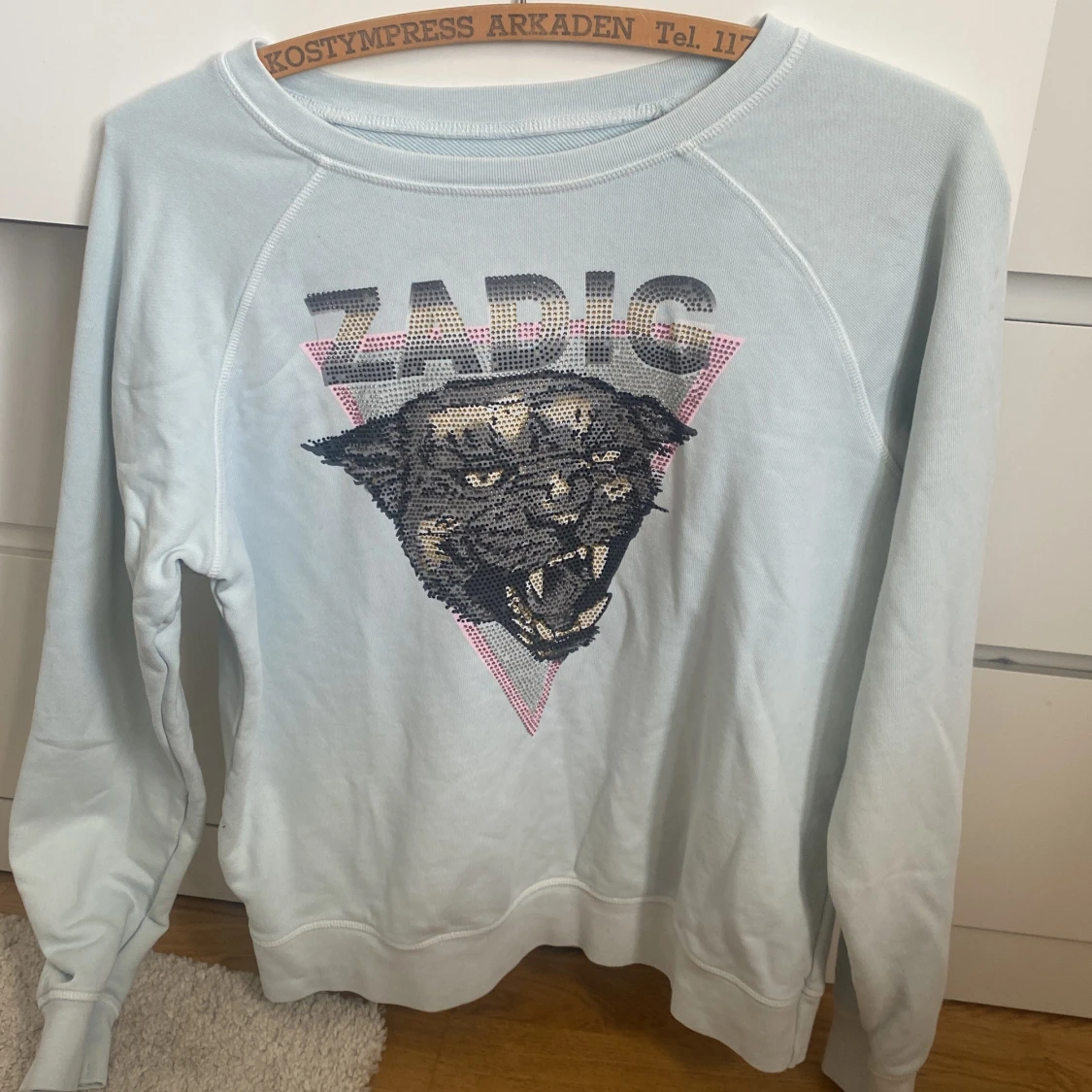 Ljusblå sweatshirt från Zadig & Voltaire