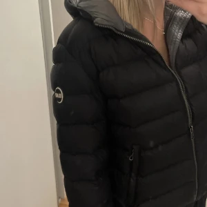 Colmar jacka  - Colmar jacka i jättebra skick, svensk storlek S, italiensk storlek 44