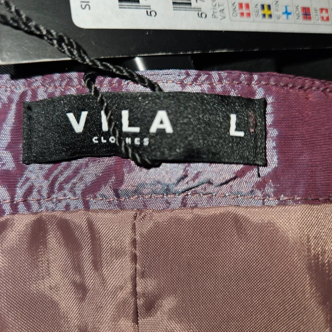 Lila festklänning från Vila - 2