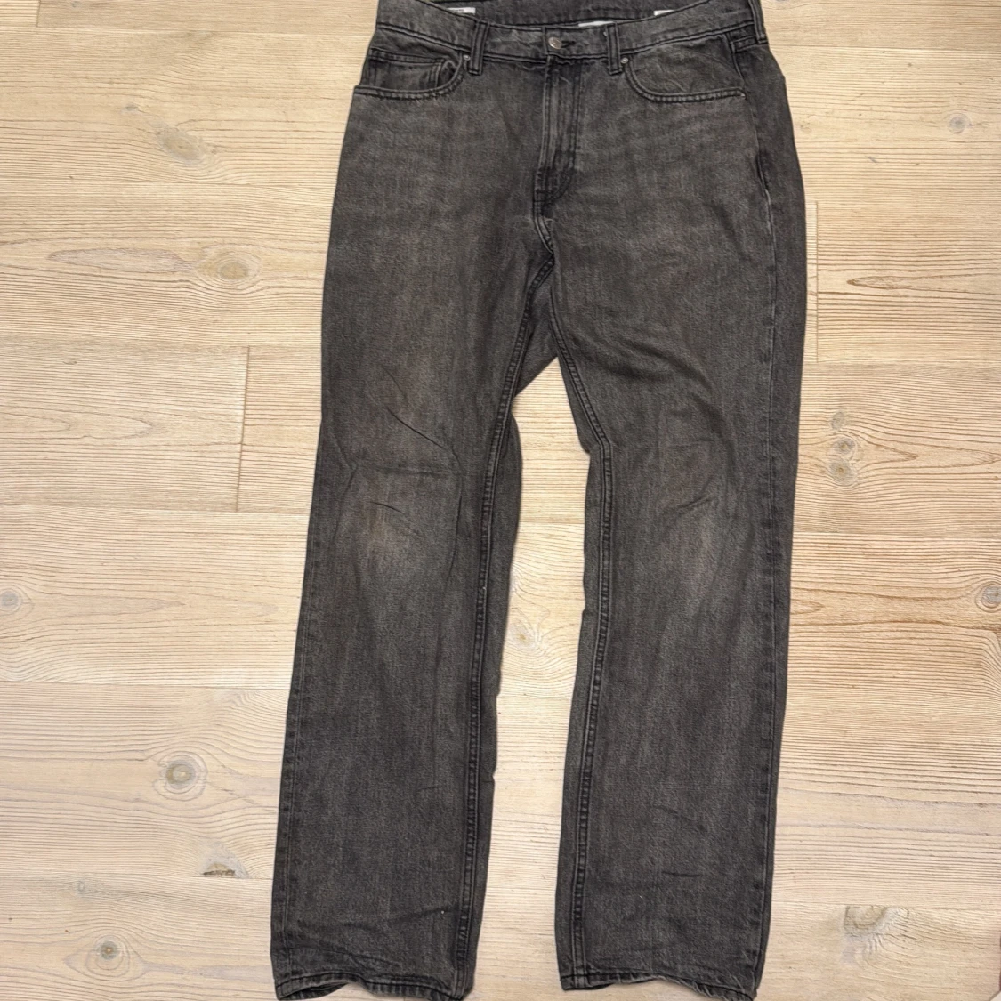 Grå jeans från Vailent