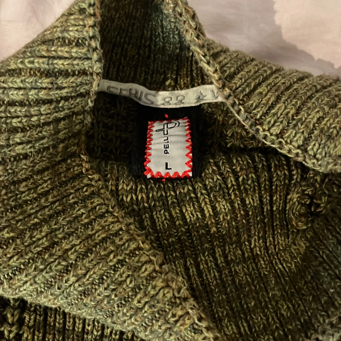 Olivgrön stickad tröja från Pelle P - 1