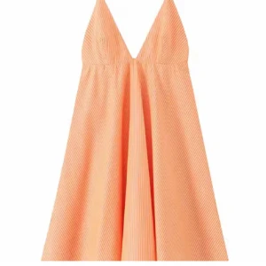 ZARA KLÄNNING!! - Säljer en jättefin klänning från Zara som ej säljs längre💕💕Med lappen kvar💕💕