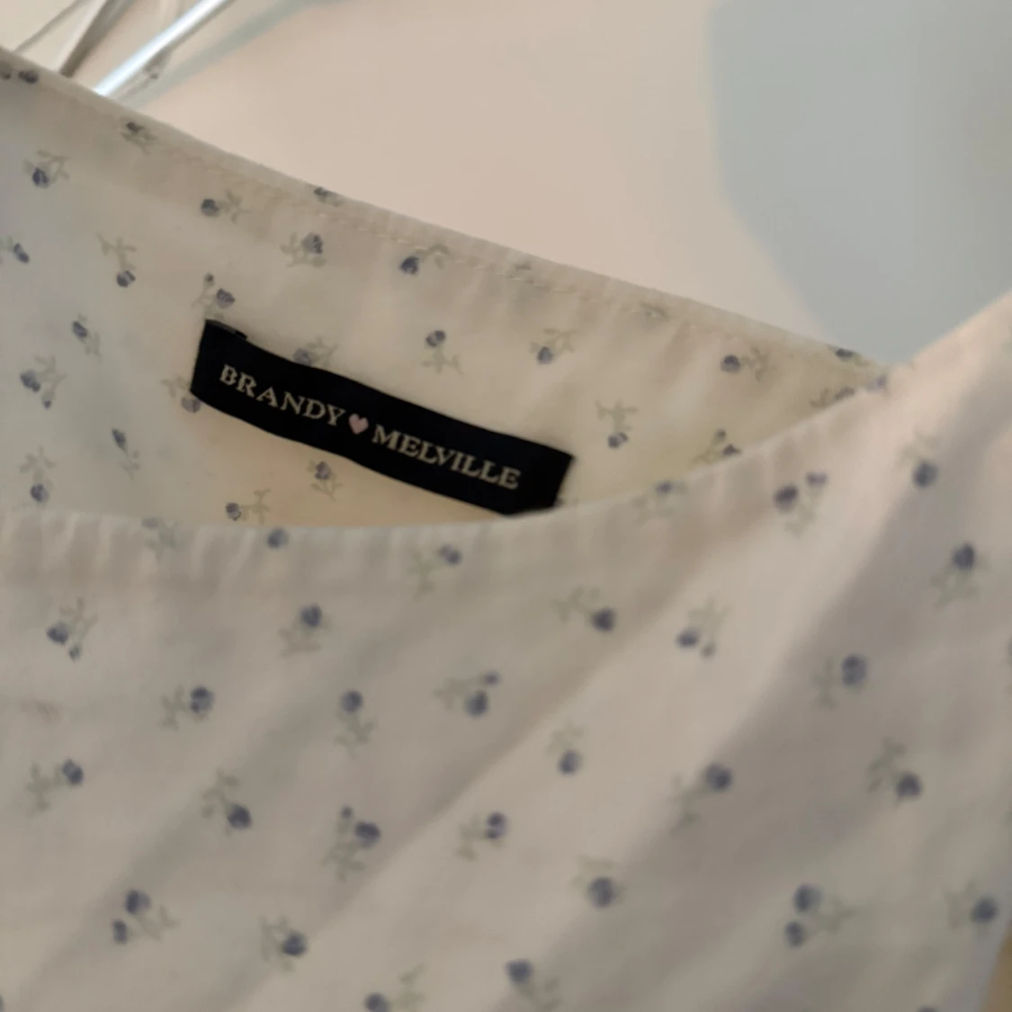 Vit blommig knytbar klänning Brandy Melville - 2