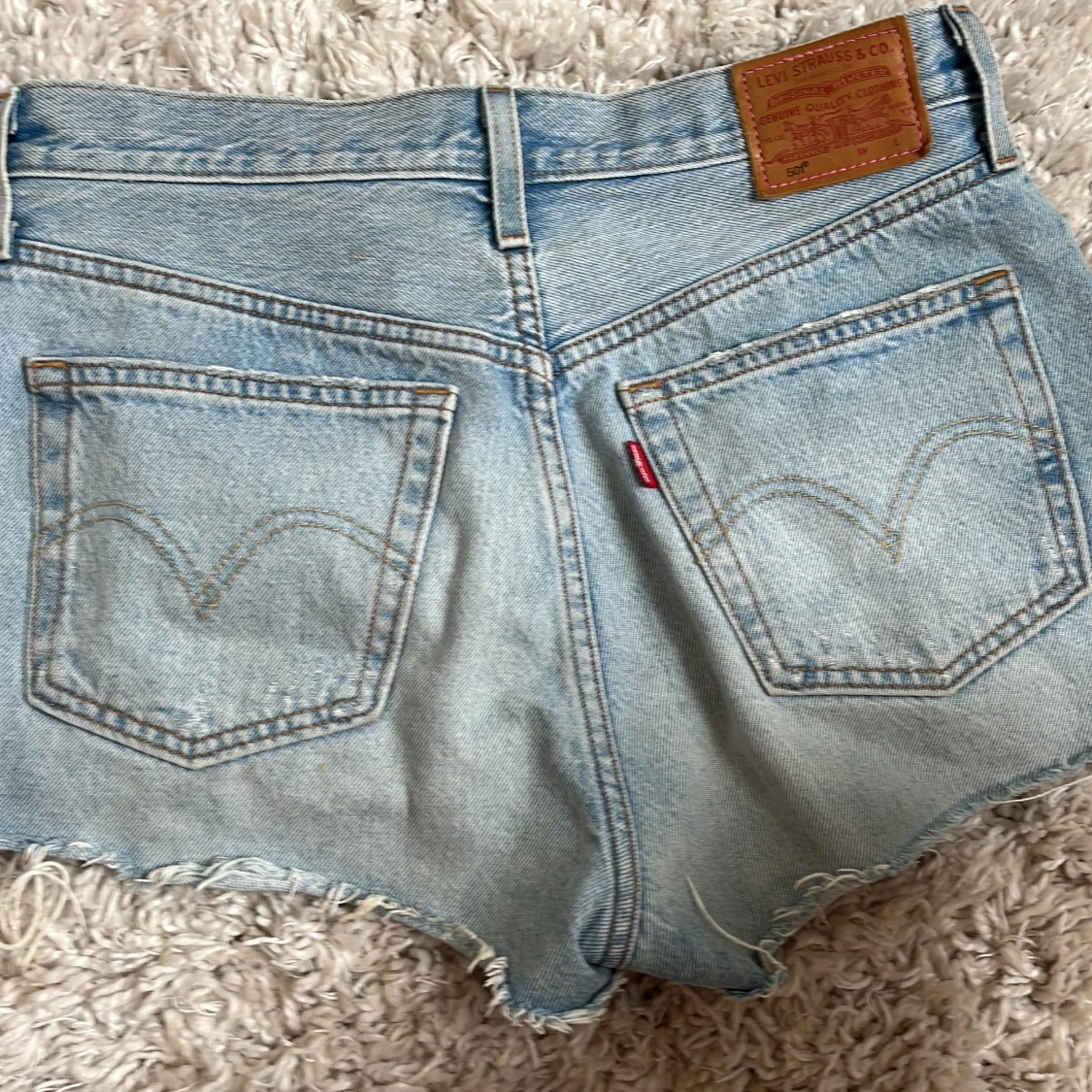 Levi's 501 ljusblå jeansshorts - 2