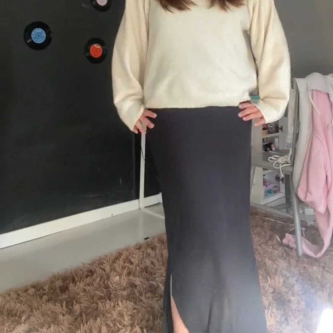 Svart långkjol med slits - 3