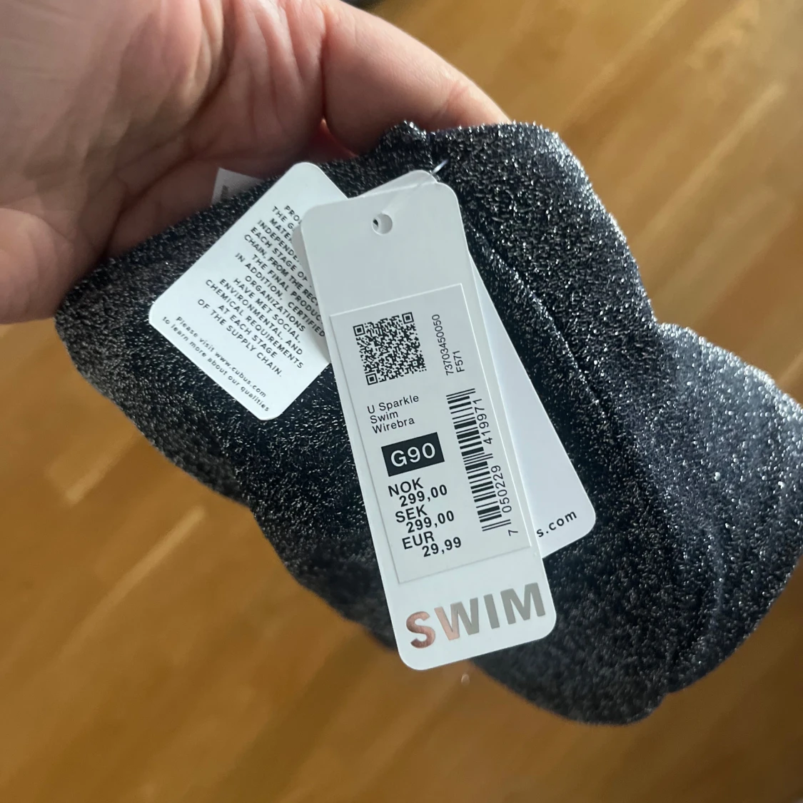 Helt ny glittrig bikinitopp från cubus - 2