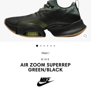 Nike Air Zoom Superrep - Hej! Säljer en Nike Air Zoom Superrep i Oliv färg. Den är i god skick och är dem perfekta skorna för hög intensivt träning. Skorna är köpta i Kanada i år 2020. Den är 100% Äkta! Kvitton finns tyvärr inte kvar. STORLEK : EU 42! Om du beställer varan innan 20:00, så skickas den under samma dag, men om du beställer den efter 20:00, så skickas den nästa dag! Mvh