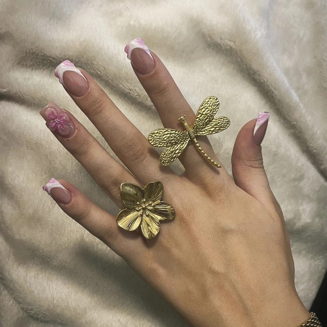 Snygga ringar i guld och silver  - 4