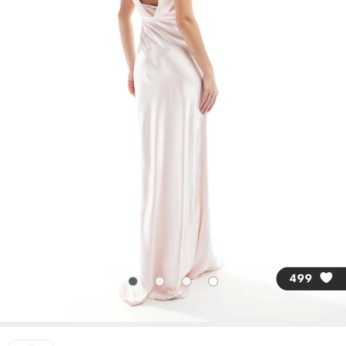 Ljusrosa långklänning i satin