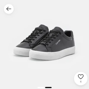 Calvin klein skor - Ck skor i NYSKICK endast testade! Nypris 1,200 ❤️passar mig som har 38