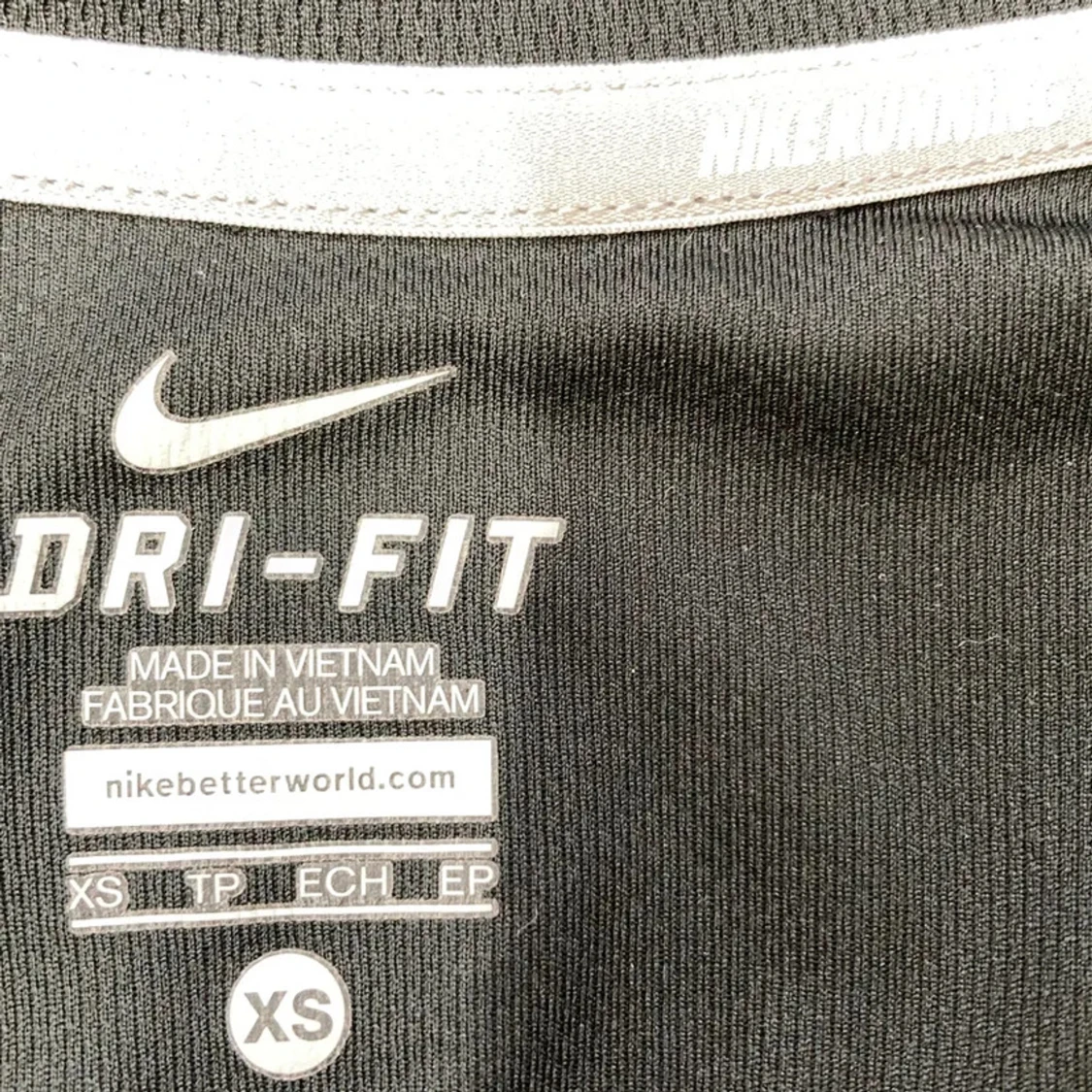 Svart Dri-FIT t-shirt från Nike - 2