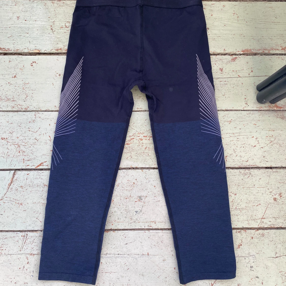 Mörkblå träningsleggings från H&M - 1