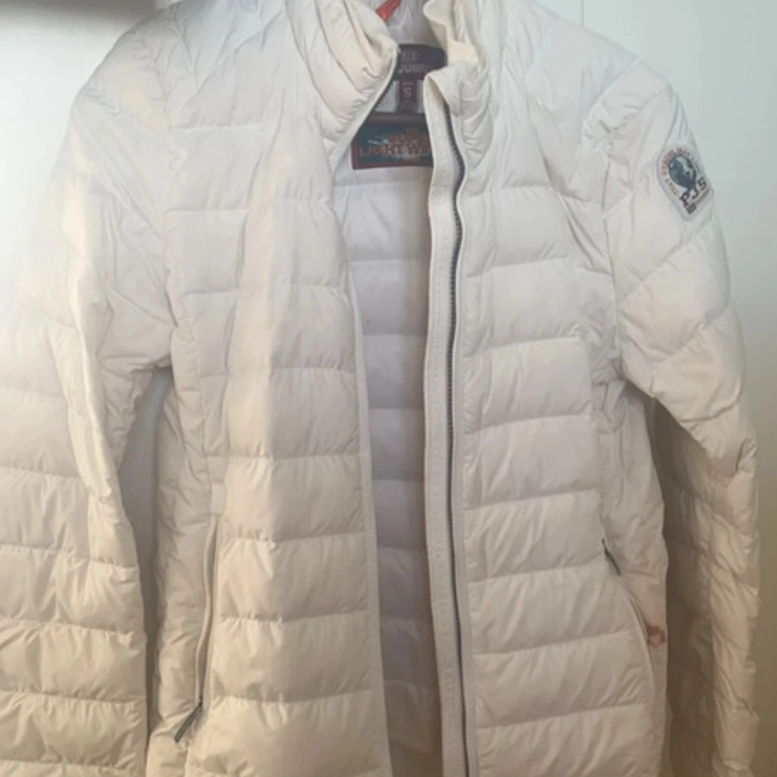 Vit dunjacka från Parajumpers