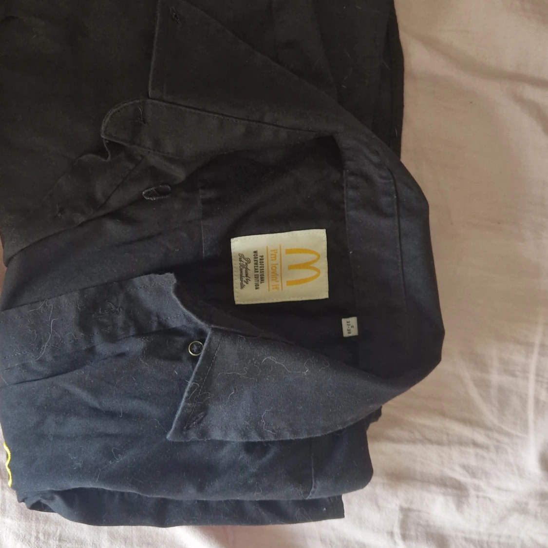 Svart McDonald's skjorta - 2