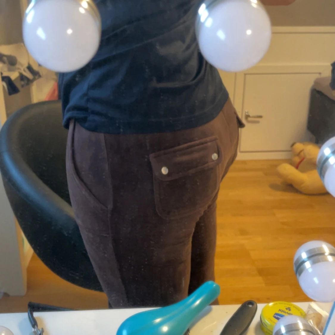 Bruna velourbyxor från Juicy Couture - 3