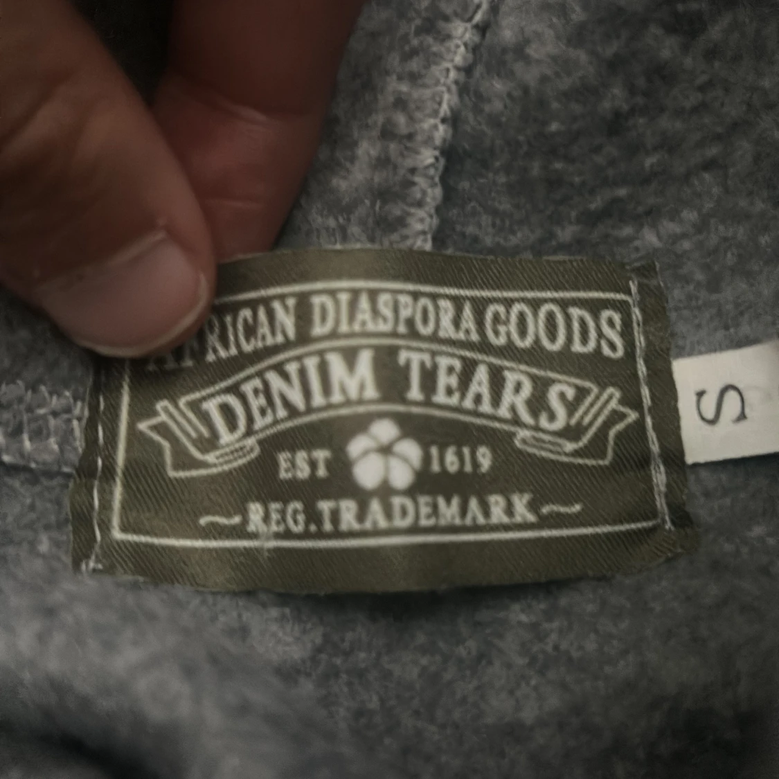 Grå denim tears tröja  - 3